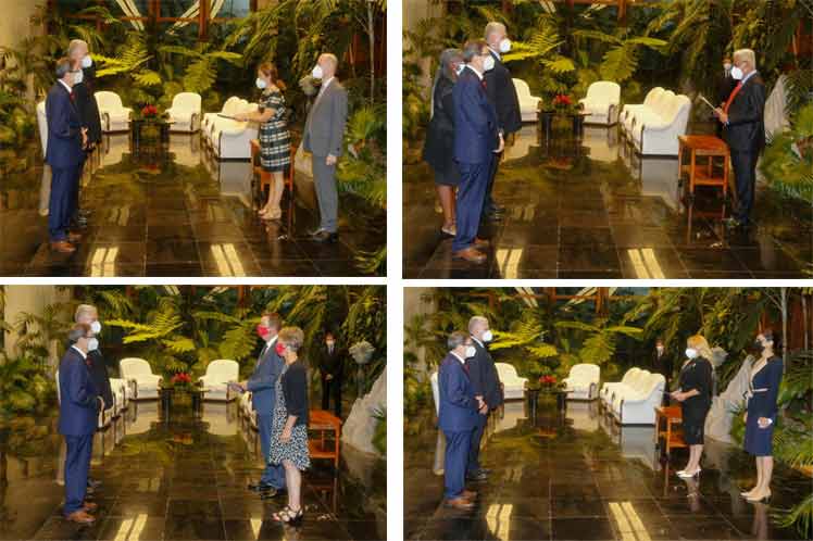 Cuban president receives credentials from new ambassadors