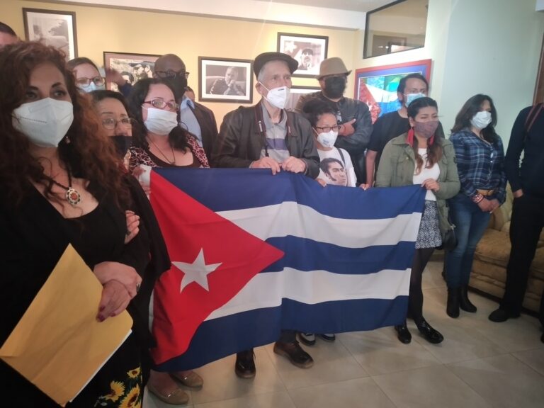 Ecuador, Cuba, solidaridad