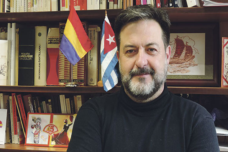 Manu Pineda, Cuba, Yunior, García