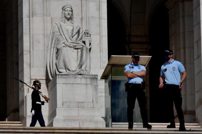 Arrest warrants issued against military in Portugal