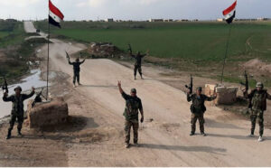 syrian-soldiers-confront-us-convoy
