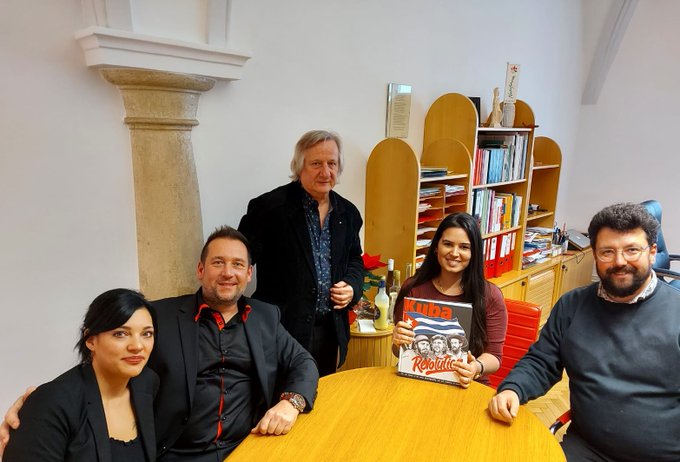cultural-exhibition-on-solidarity-with-cuba-opens-in-austria