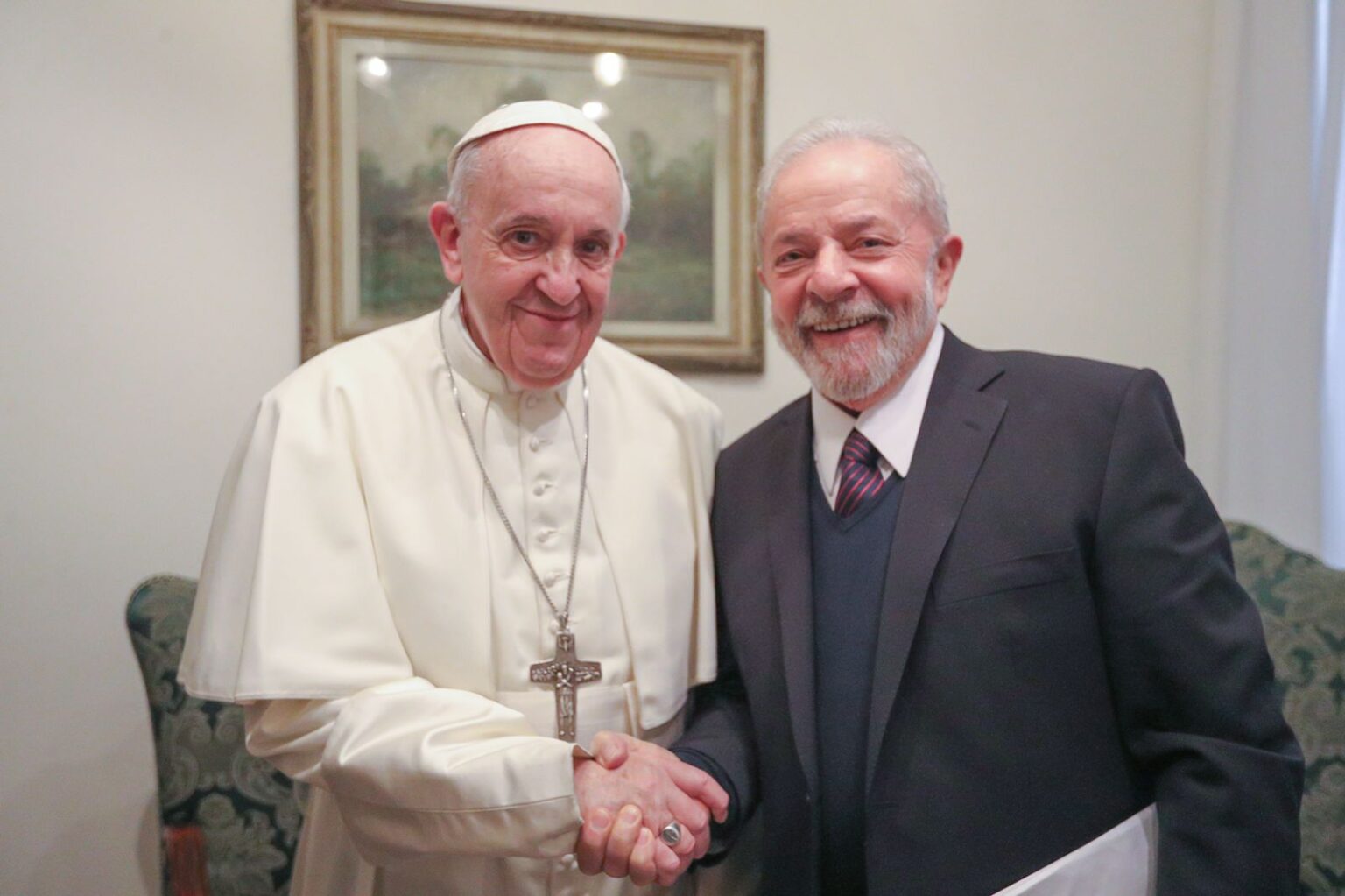 Lula congratulates Pope Francis on his 85th birthday