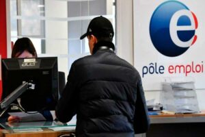 France reports significant unemployment decrease in 2021