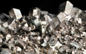 Angola, extracción, niobio, asentmiento, reubicación