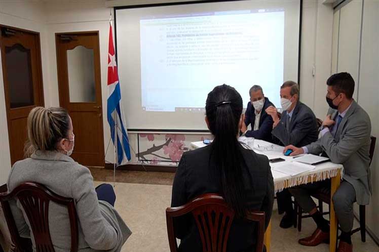 Cubans in Japan discuss Family Code project (+Photo) - Vimarsana News
