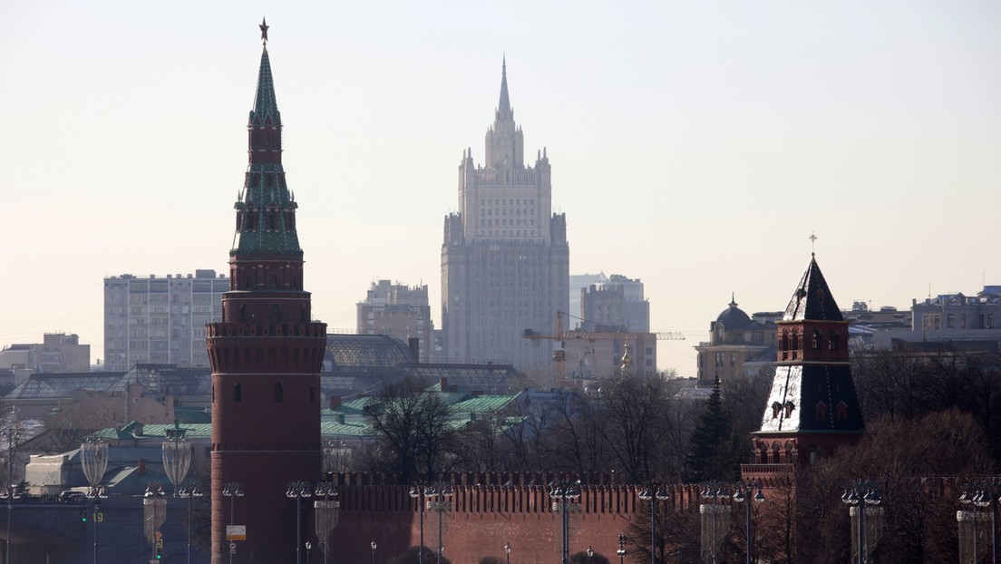 Kremlin states isolating Russia is impossible