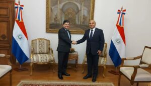 Azerbaiyán, Paraguay, negocios, petróleo