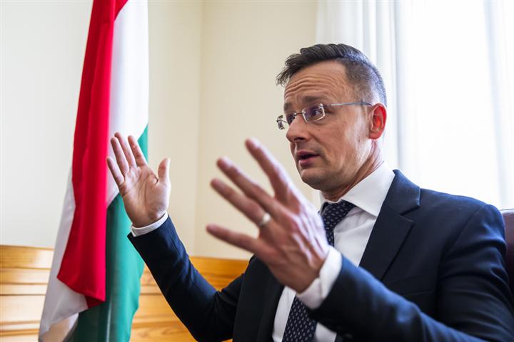Hungría, acusación, Ucrania, elecciones