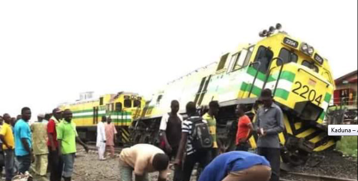 Nigeria, tren, ataque, muertos
