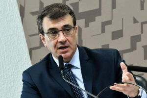 Carlos-Franca-300x200