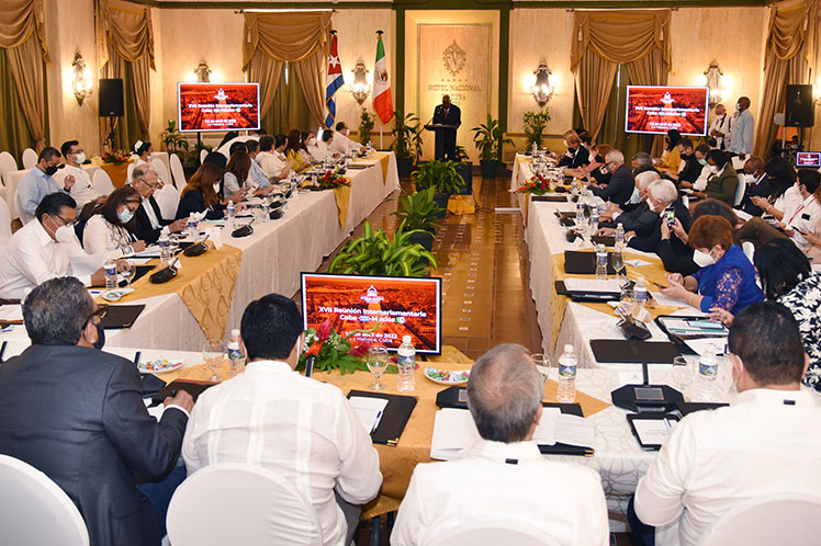 Cuba-Mexico-en-reunion-interparlamentaria