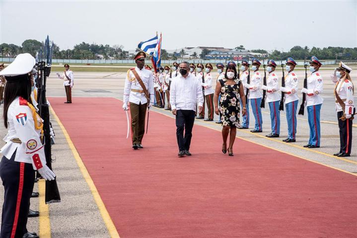 prime-minister-of-belize-arrived-in-cuba-on-an-official-visit