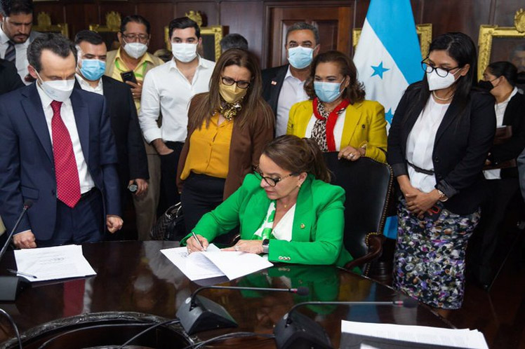 Honduras, gobierno, secretaría, mujer