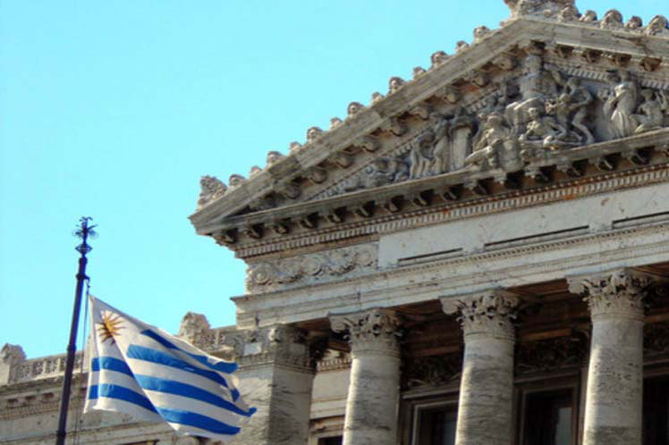 Uruguayan Parliament proposes to reduce basic food basket´s prices - Vimarsana News