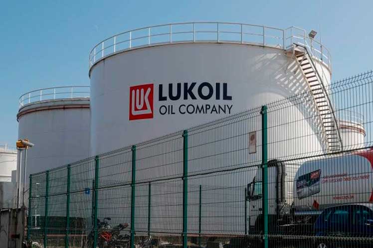 Lukoil oil company buys Shell Neft in Russia - Vimarsana News