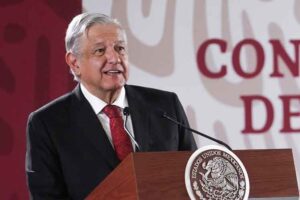 mexican-president-ratified-hiring-of-cuban-doctors