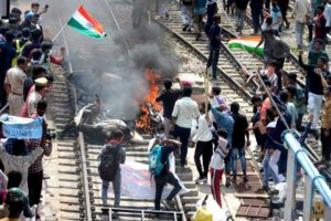India-protestas-contra-nuevo-plan-militar