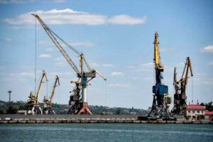 Rusia-puerto-de-Mariúpol-desminado