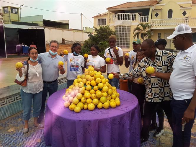 Angola, Cuba, festival, toronja
