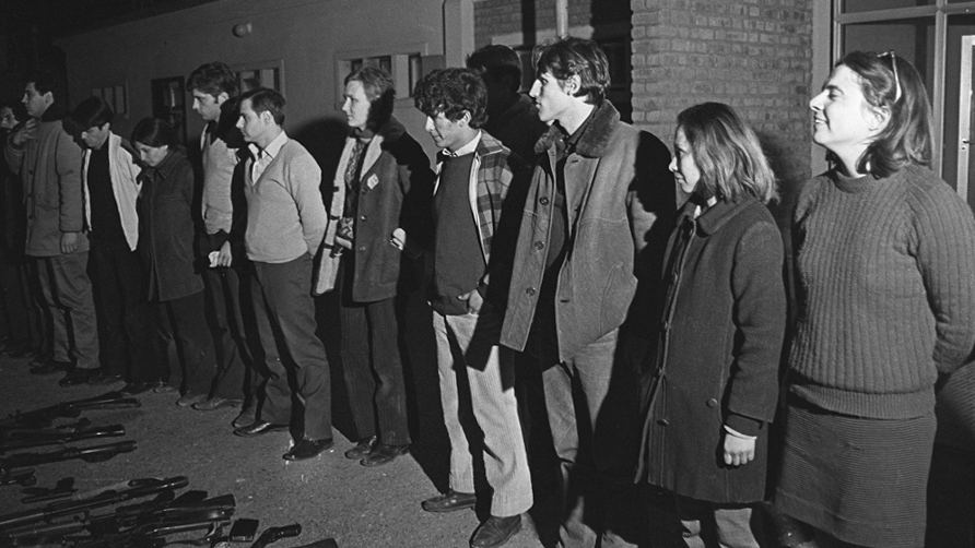 many-in-argentina-advocate-to-preserve-historical-memory