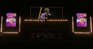 Elton-John tributo Reina Isabel