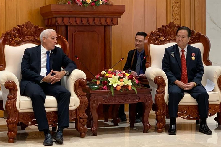 Gerardo-Penalver-y-Chaleun-Yiapahoeur