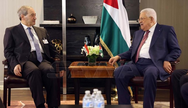 diplomáticos-conversando