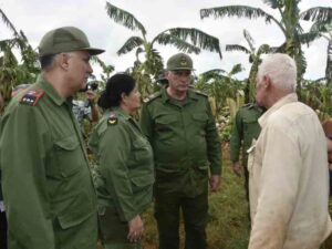 cuban-president-visits-hurricane-damaged-areas-in-artemisa