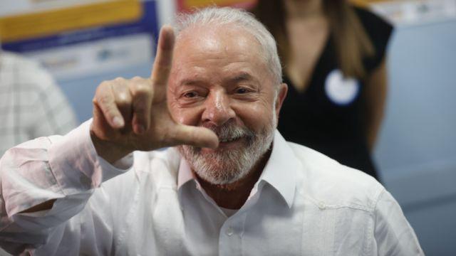 Argentine president traveled to Brazil to meet with Lula - Vimarsana News