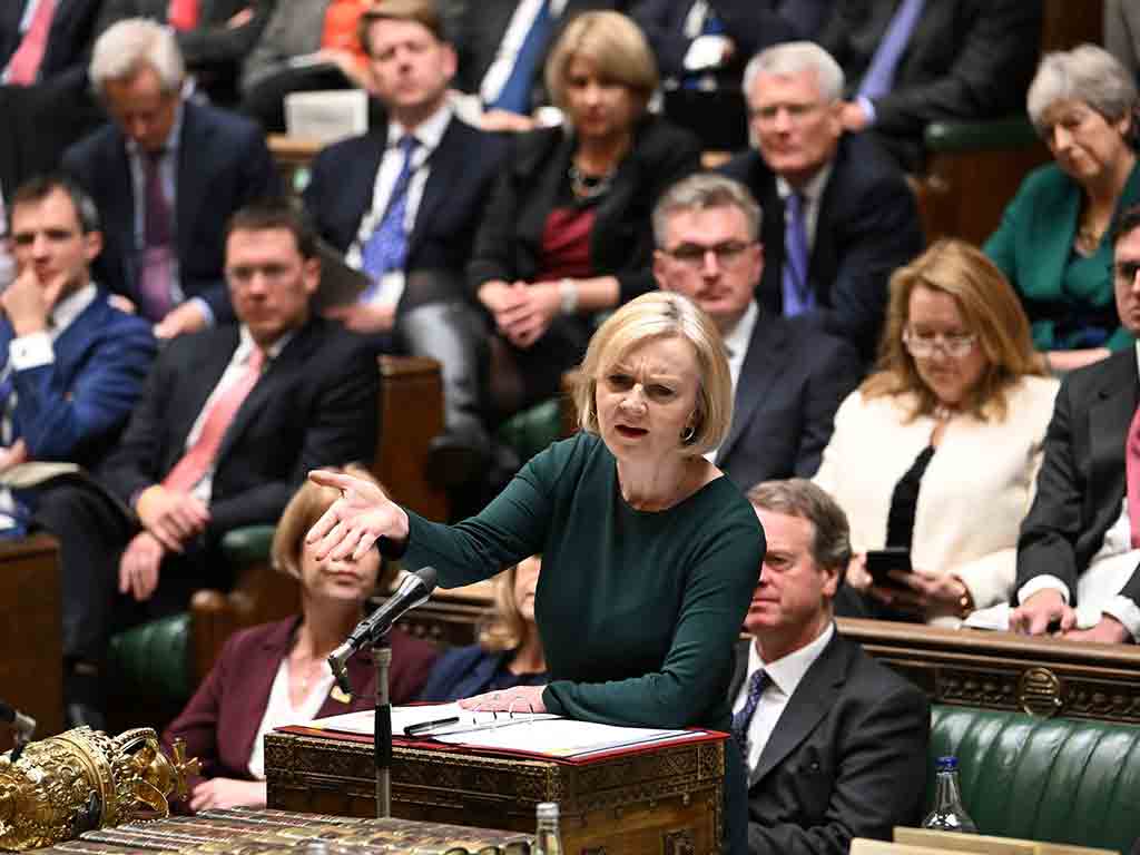 uk-liz-truss-parlamento