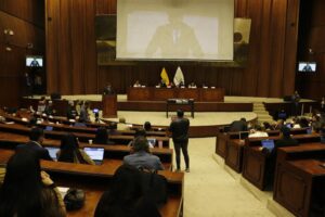 heavy-security-deployment-activated-in-ecuadors-parliament