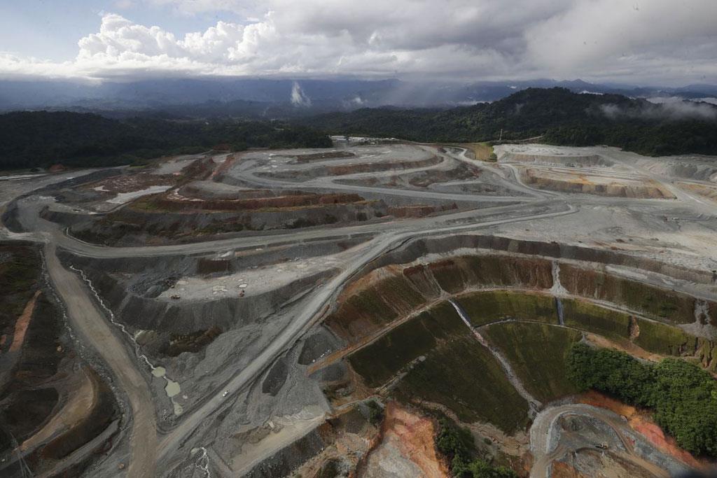 Crecen críticas al contrato entre el gobierno y Minera Panamá