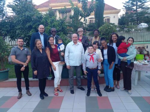 cubanos-en-etiopia-500x375