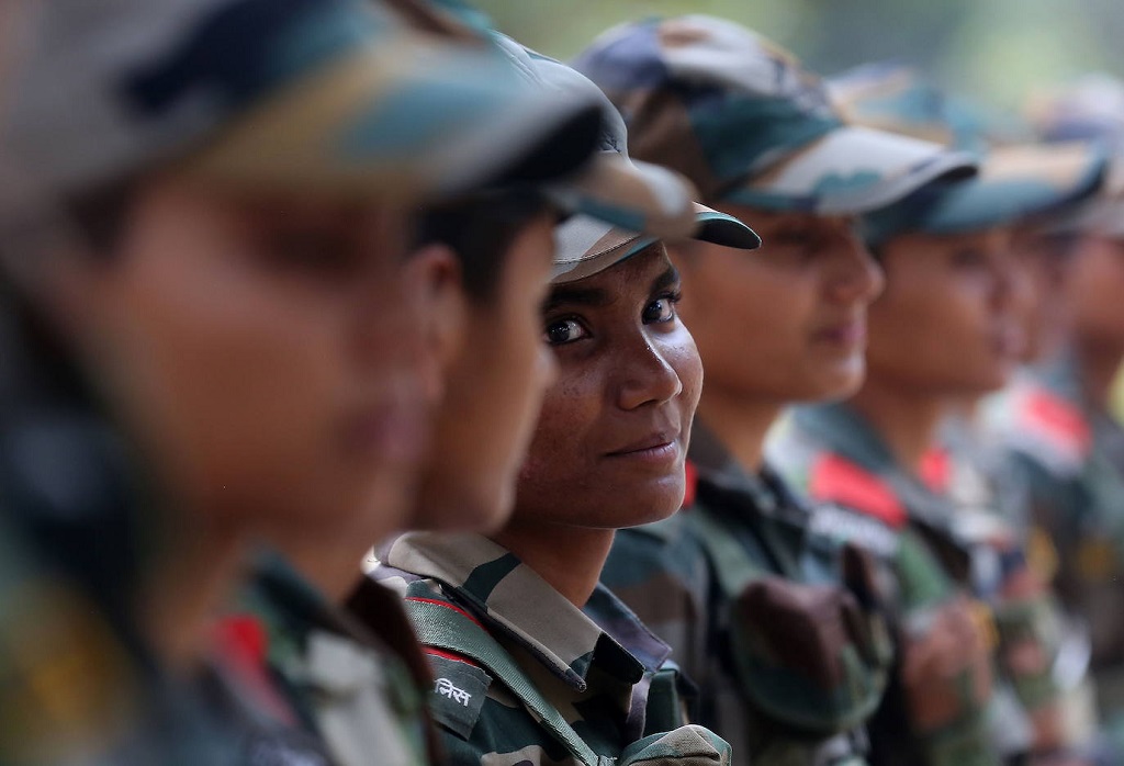 In a first, 5 women Army officers commissioned into Artillery regimen - Vimarsana News