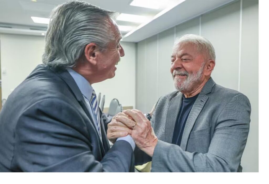 Lula-dialogara-en-Brasil-con-Fernandez-sobre-cooperacion-bilateral-1024x701
