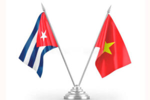 banderas-cuba-vietnam-500x333
