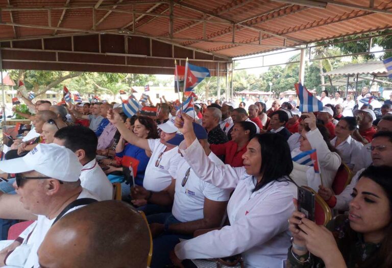 Angola celebrates anniversary of the Cuban Revolution - Vimarsana News