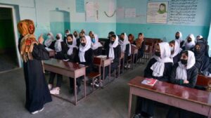 escuela-mujeres-afganistam