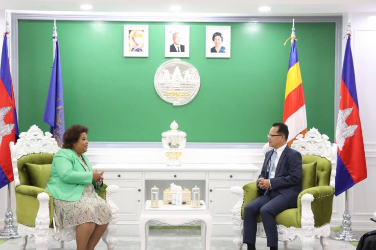 370098909_892696679152131_8609525430119523623_n-768x512