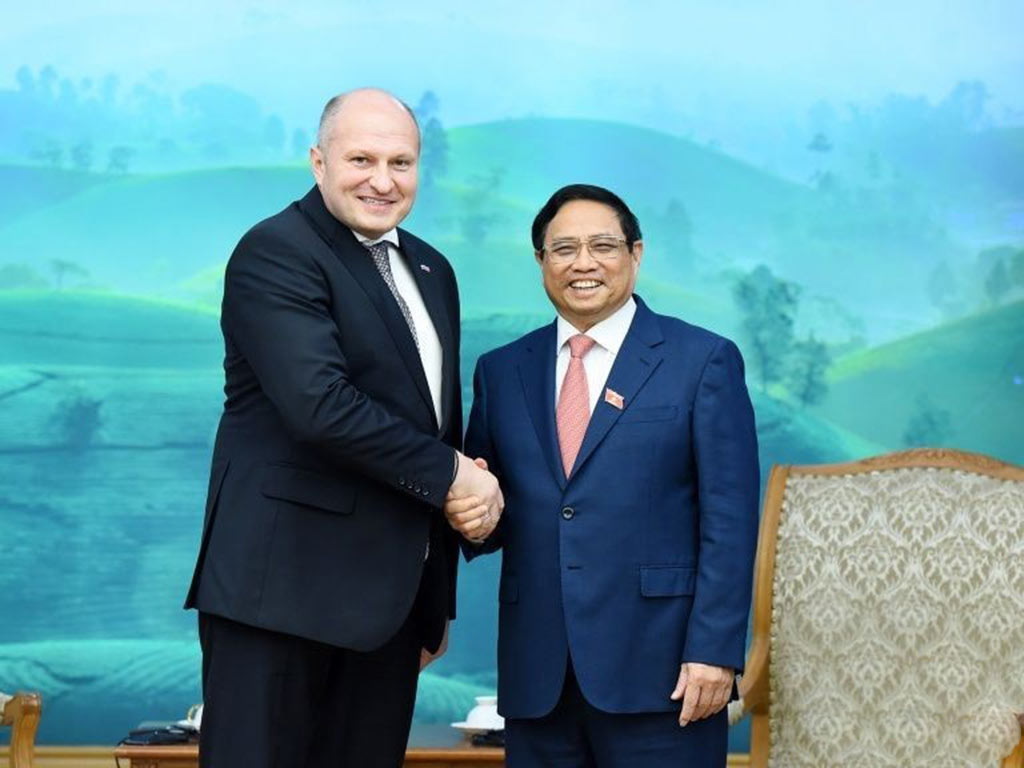 Minh-Chinh-y-Aleksandr-Kurenkov