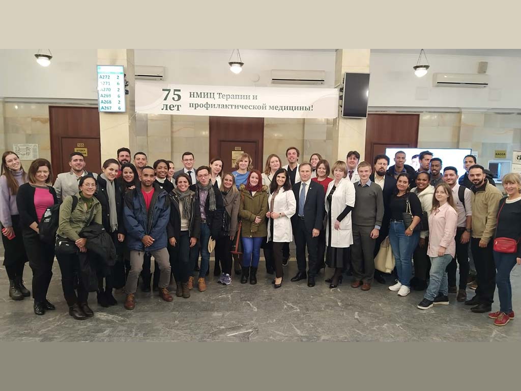 Rusia-Jovenes-Cientificos-Cubanos1