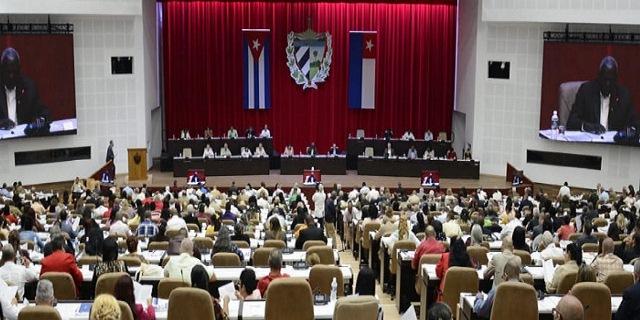 permanent-commissions-of-the-cuban-parliament-continue-debates