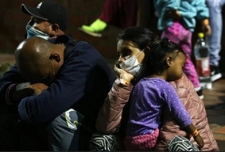 migrantes-ecuador-768x518