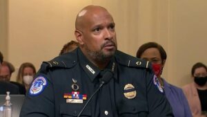 Harry-Dunn-expolicia-del-Capitolio-de-Estados-Unidos