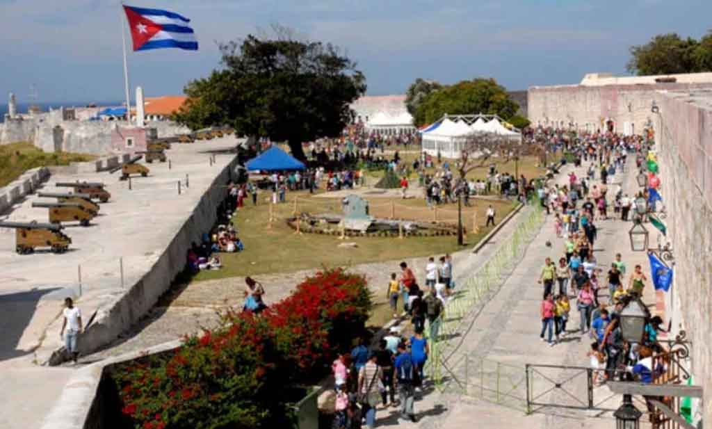 Brazil brings more than six thousand books to Cuban Literary Fair - Prensa Latina