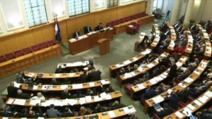 autodisolucion-de-parlamento-croata-1024x576-1