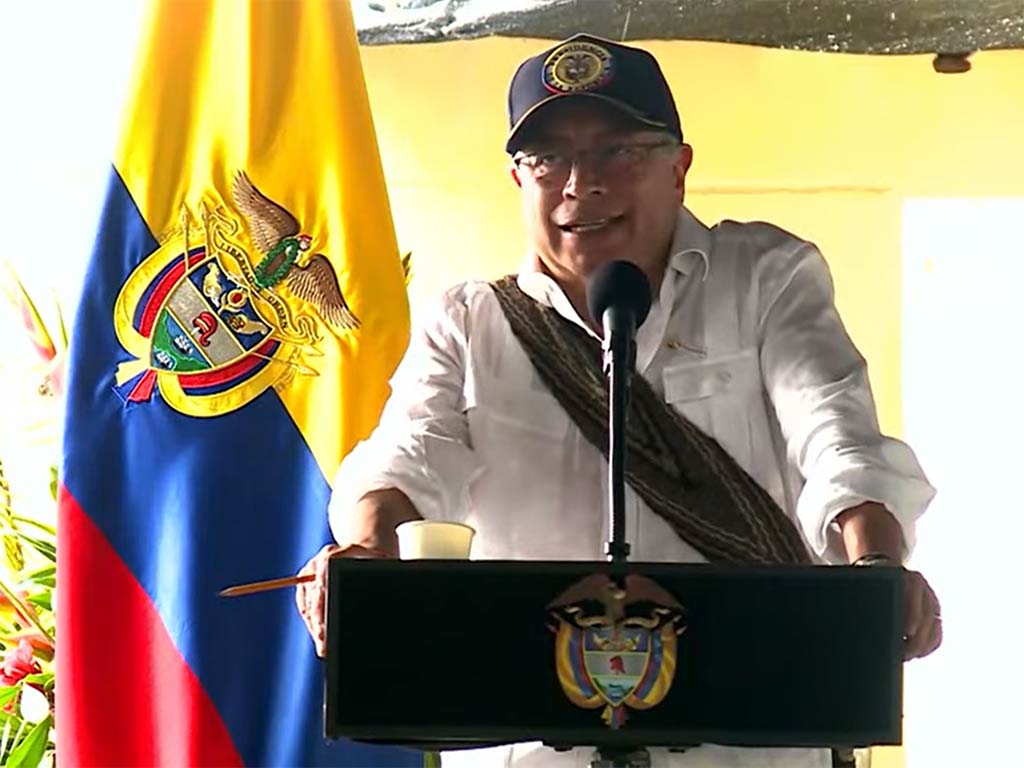 colombian-government-and-emc-hold-peace-talks