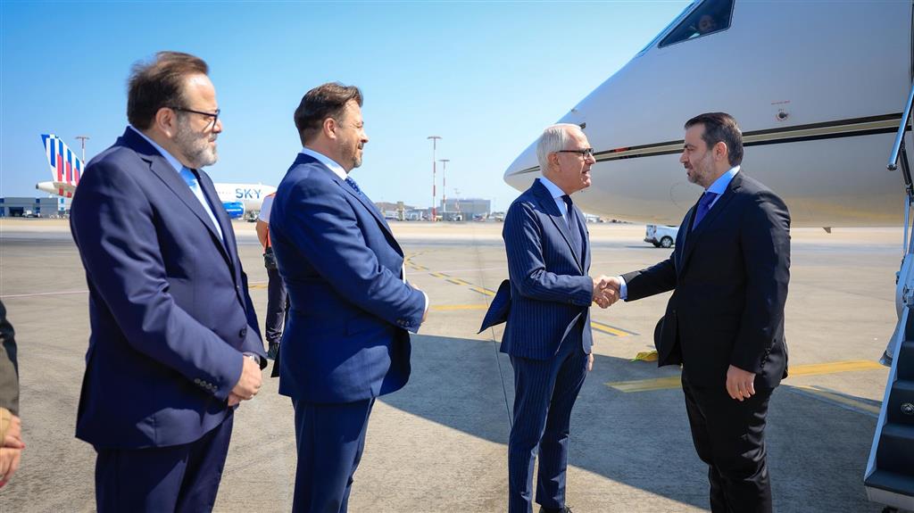 Sirski in izraelski predstavniki so se v Parizu pogovarjali o deeskalaciji