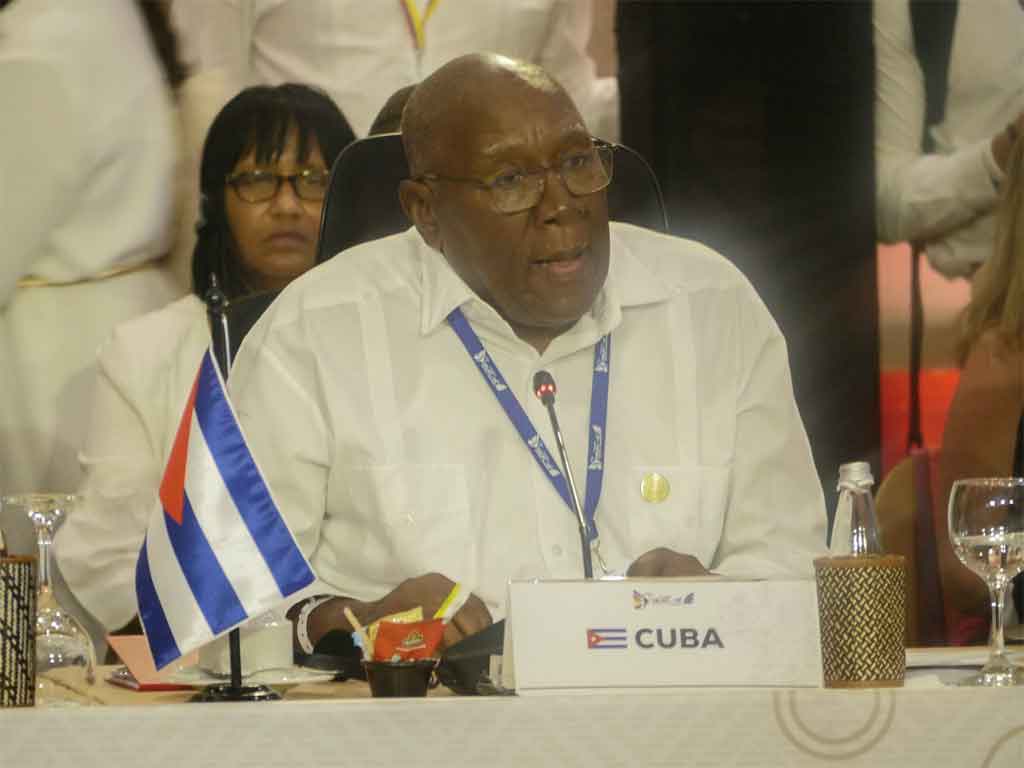 Cuba denounces US warmongering in the Caribbean at Summit